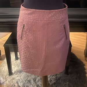 LOFT Pencil Skirt. Excellent Quality